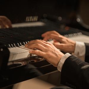 玩弄未成女小箩莉小说
